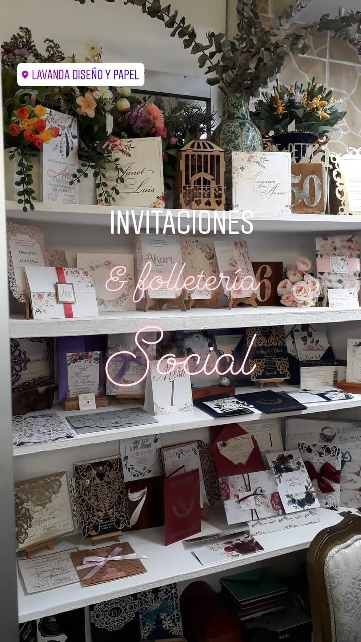 Nos encantan las flores y la acuarela es un medio estupendo para plasmarlas en este tipo de proyectos