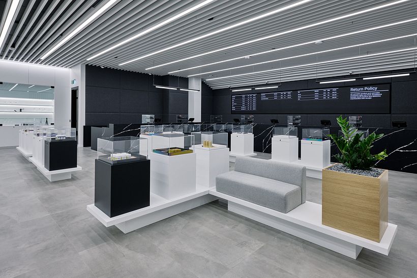Aurora Retail 5