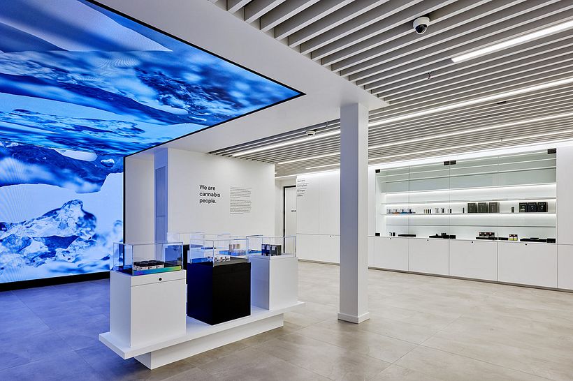 Aurora Retail 7