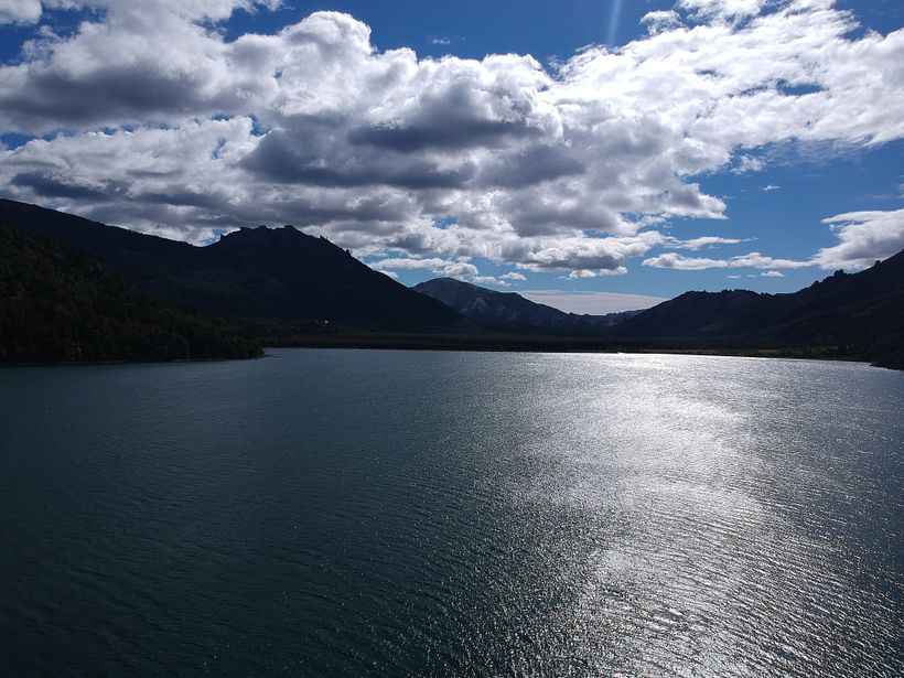 Lago Filo Hua Hum (Neuquén, Argentina)