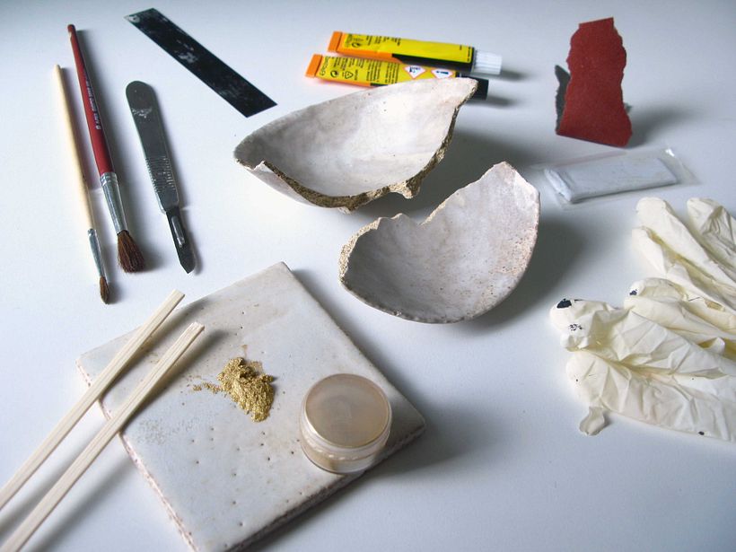los materiales necesarios para la técnica de kintsugi en relieve
