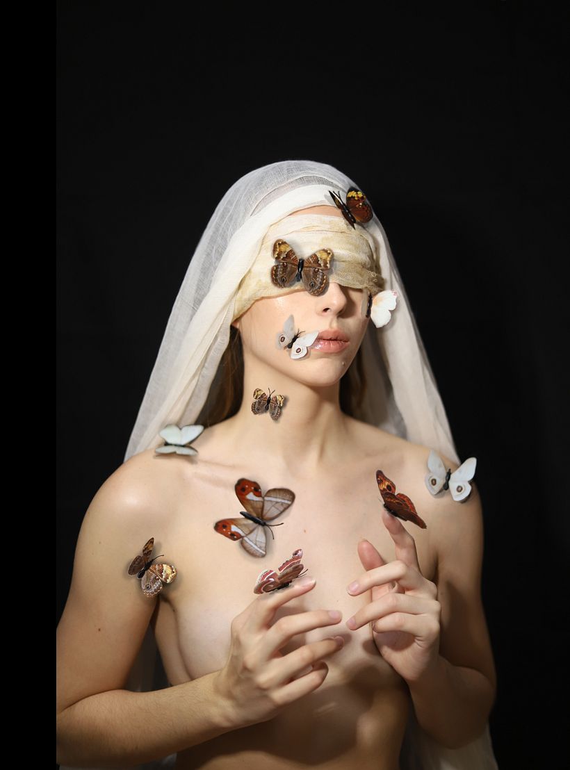 ¿Y si somos mariposas bajo la piel? Mi Proyecto del curso: Autorretrato fotográfico conceptual 1