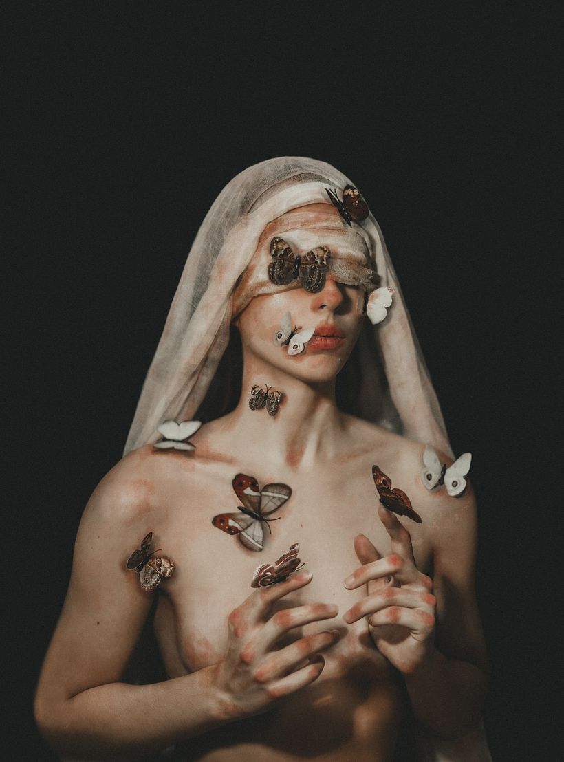 ¿Y si somos mariposas bajo la piel? Mi Proyecto del curso: Autorretrato fotográfico conceptual 3