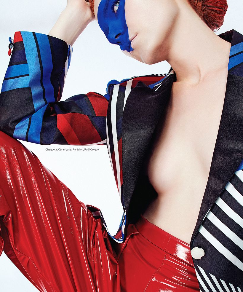 Liezo en blanco @Harpers Bazaar 2