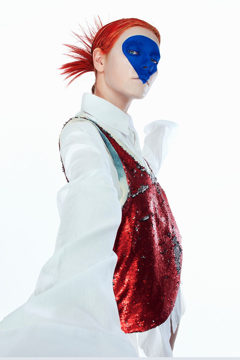 Liezo en blanco @Harpers Bazaar 7