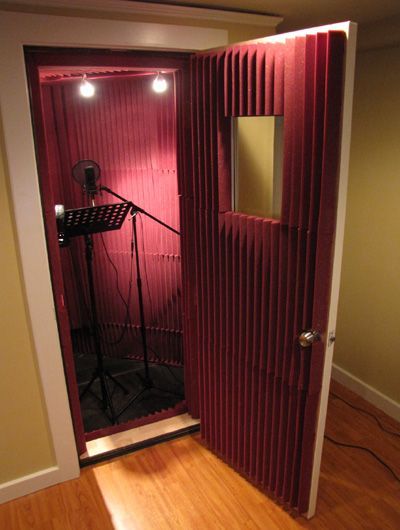 Adaptación de armario para cabina de grabación, Pinterest.