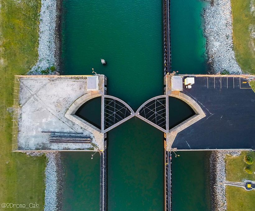 Cape Canaveral, United States. 2 Drone Gals