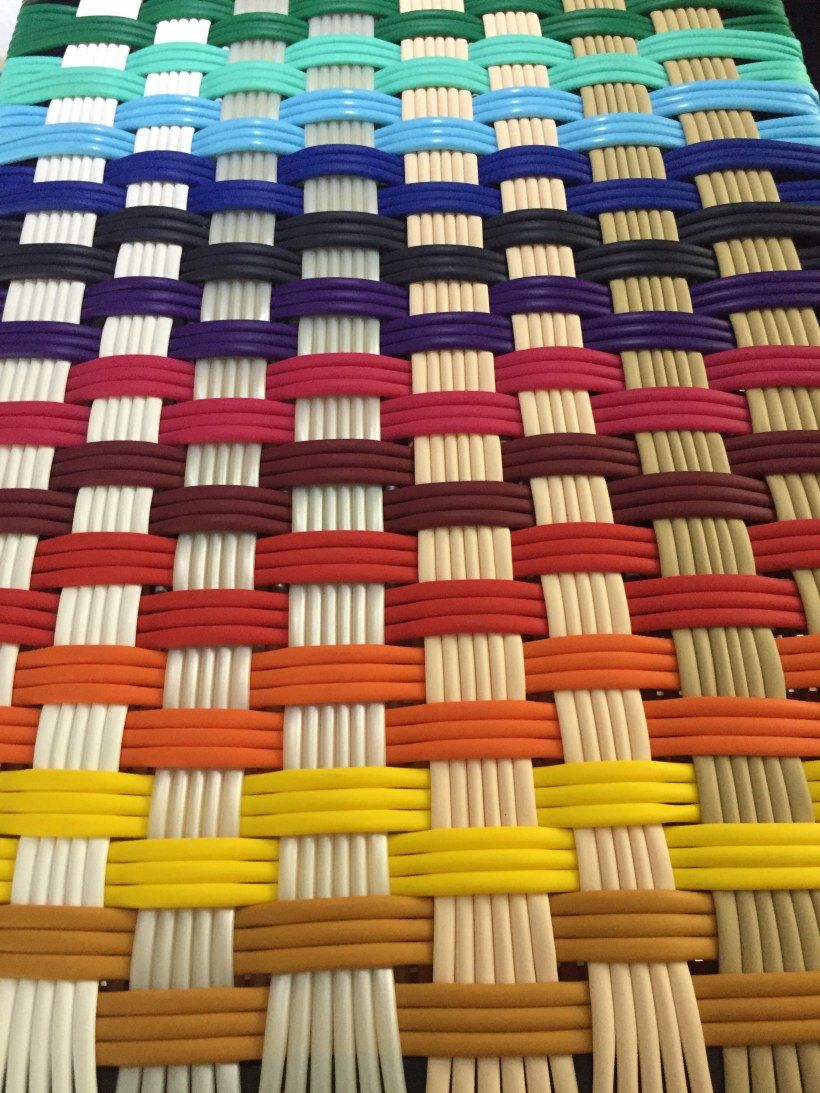 Carolina Ortega, tecido com PVC