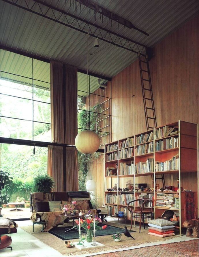 The bird in the Eames' living room