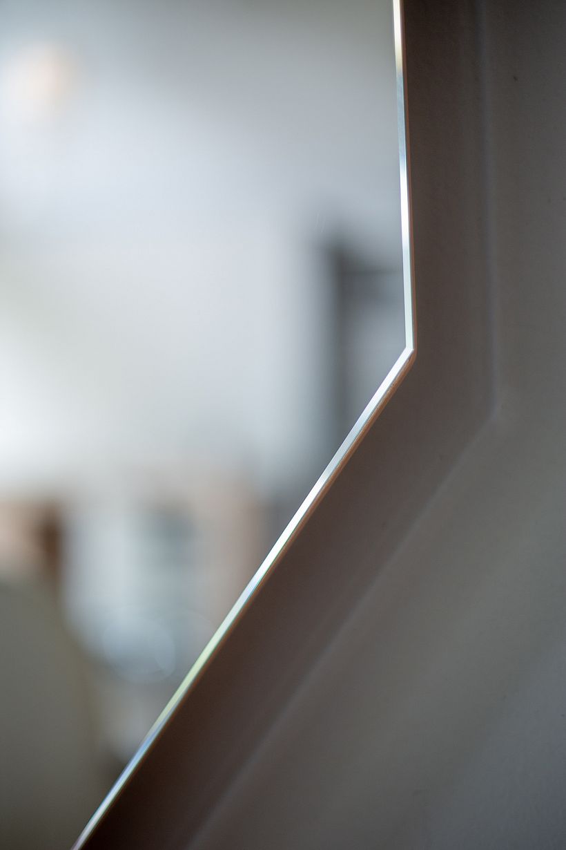 FLAT20 Custom Mirror Detail