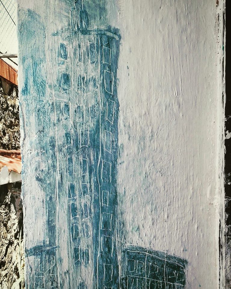 Pues como no hay tiendas de arte abiertas, use cal con colorantes y pinte sobre un muro de mi casa