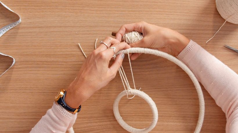 Tutorial Tejido: cómo montar la urdimbre para un telar circular 11