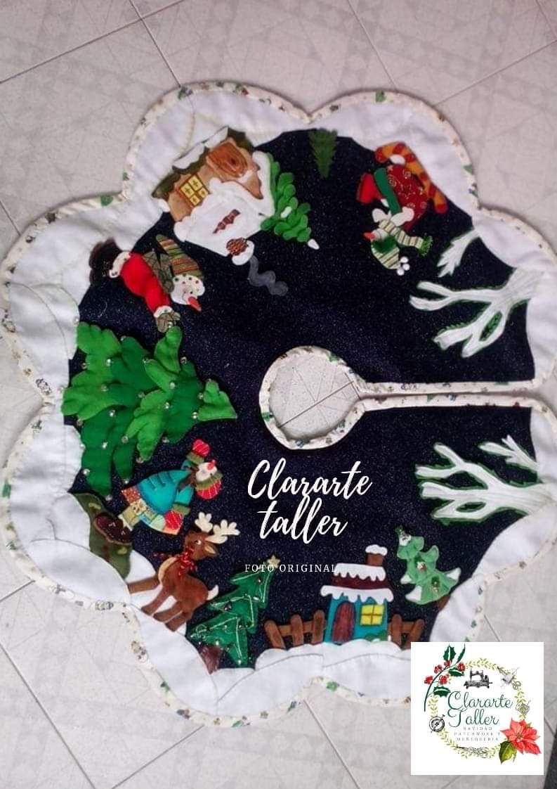 Pie de árbol navideño  0