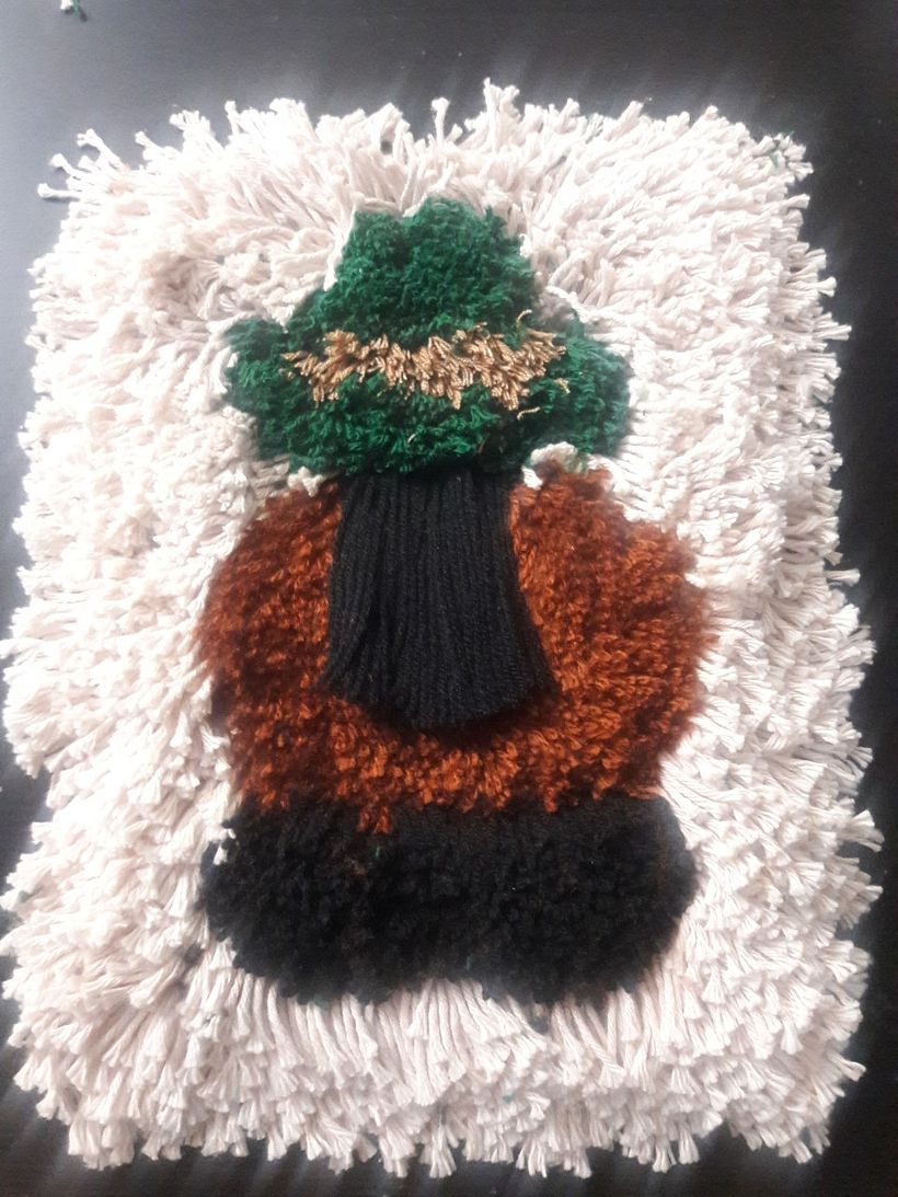 Mi Proyecto del curso: Introducción al latch hooking y locker hooking 2