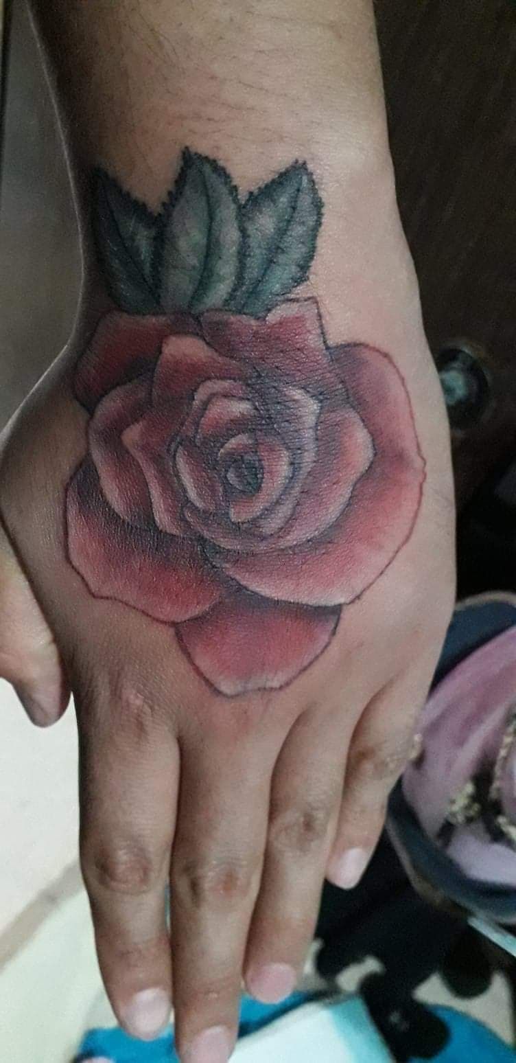 Me autotatue la rosa. Mi proyecto final 