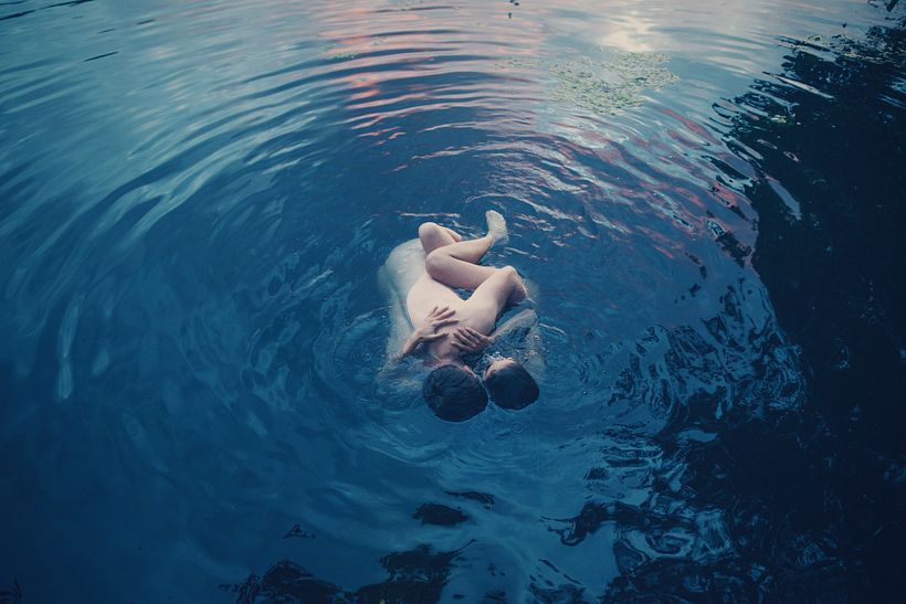 Afogando-se em Azul (2017) 10