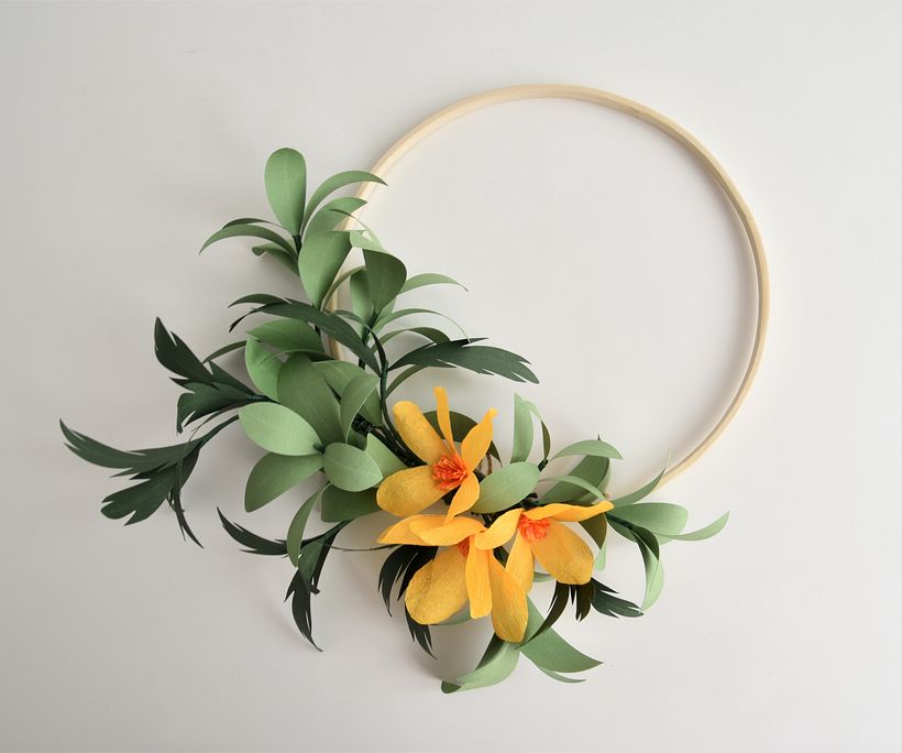 Paper flower hoop wreath: 3 yellow flowers -1
