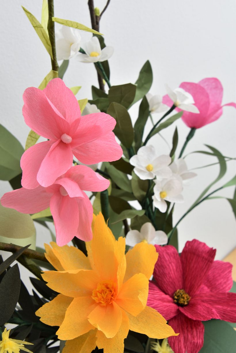 Arreglo de flores de papel 2