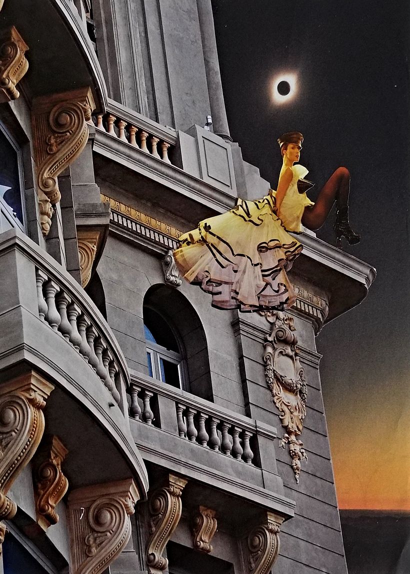 A cat ate the sun - Analog collage on paper 18cmx22,3cm