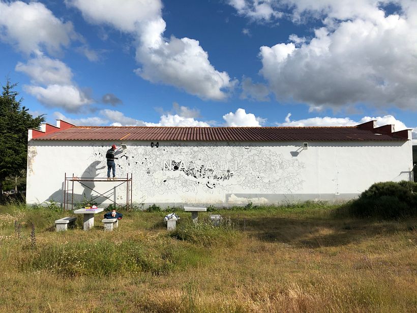 Mural en Navadijos. Sierra de Gredos. 13