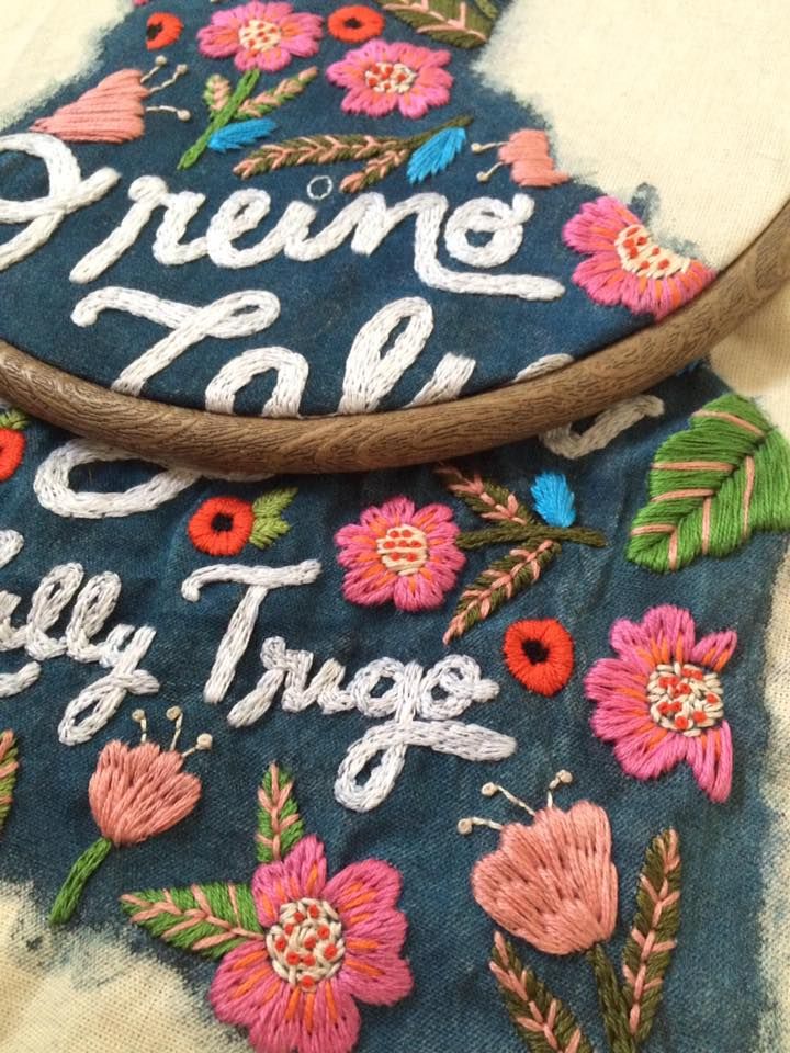 Capa bordada do livro "O Reino de Zália" 1