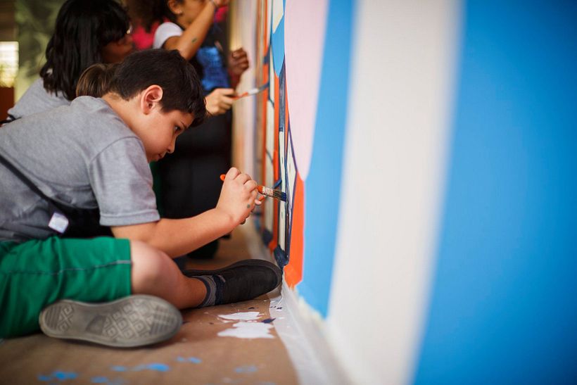 Mural RESPEITO pintado em Escola Municipal de Curitiba com a ajuda das crianças 4