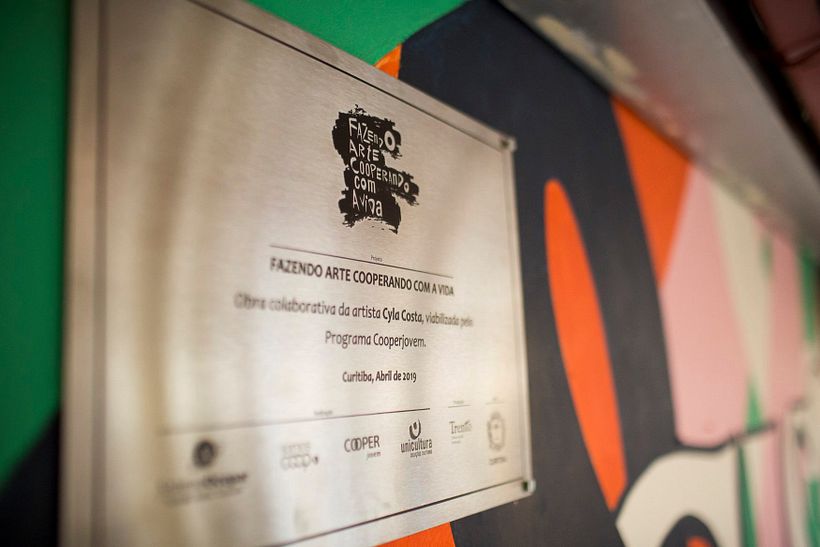 Mural COLETIVIDADE pintado em Escola Municipal de Curitiba com a ajuda das crianças 5