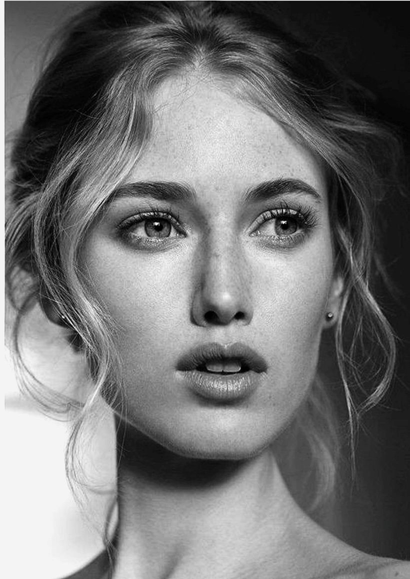 Mi Proyecto del curso: Retrato con lápiz, técnicas de color y Photoshop 1