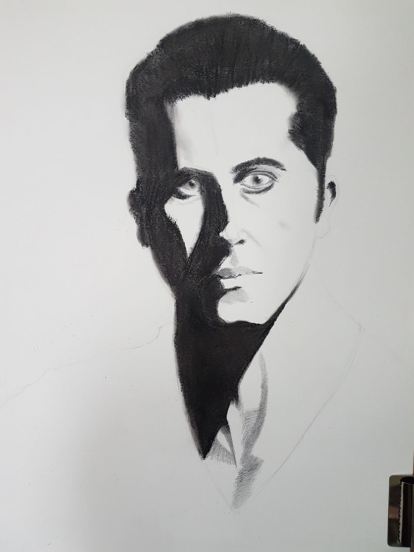 Mi Proyecto del curso: Retrato realista con lápiz de grafito 1