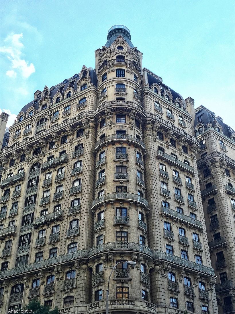 Ansonia, una visión parisina en las calles de Nueva York