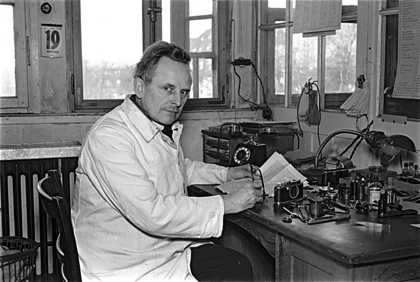 Oskar Barnack at his workplace (Julius Huisgen, 1934)