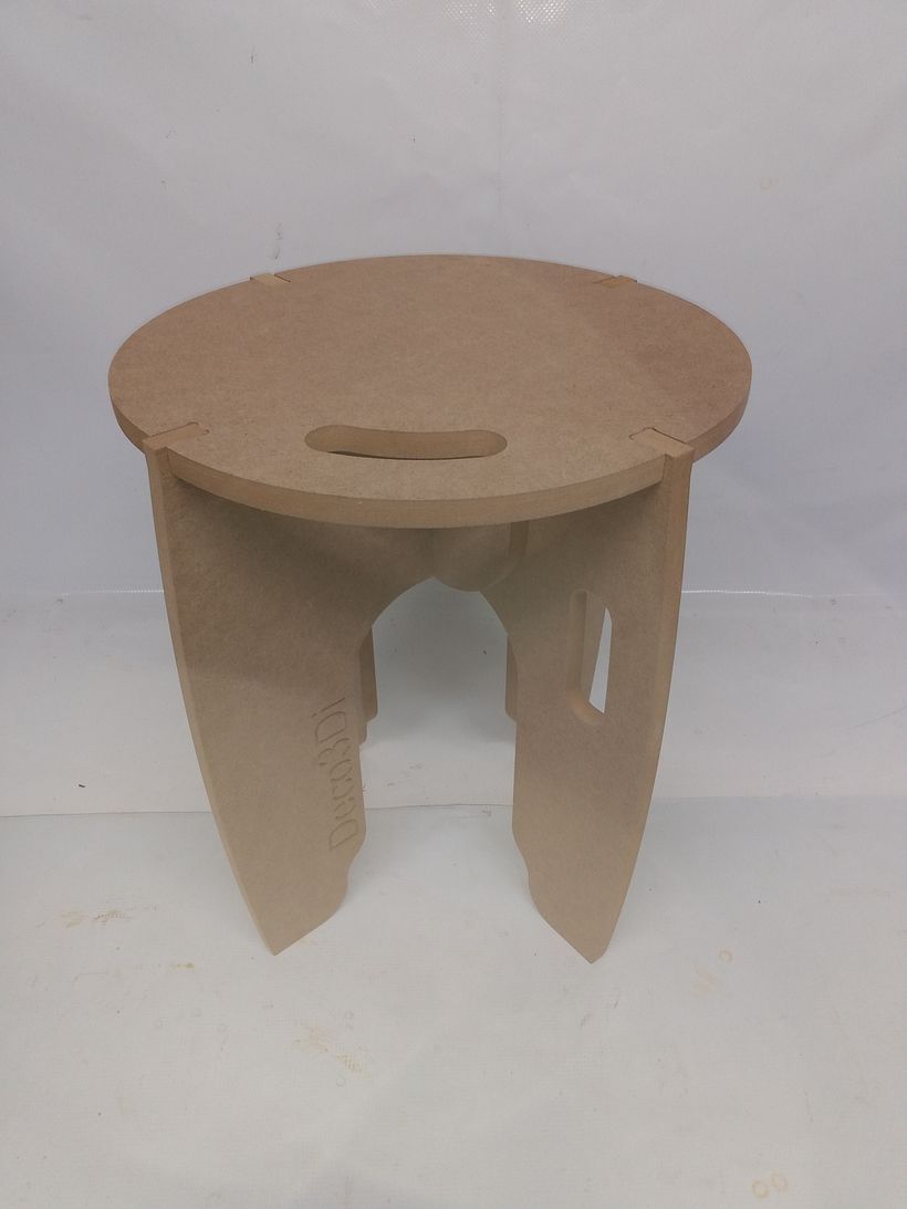 Mi Proyecto del curso: Diseño de banquito auto-armable cortado con router CNC 7
