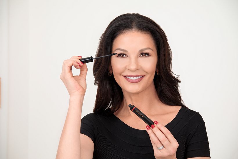 Retouching for Caza Zeta Jones 0