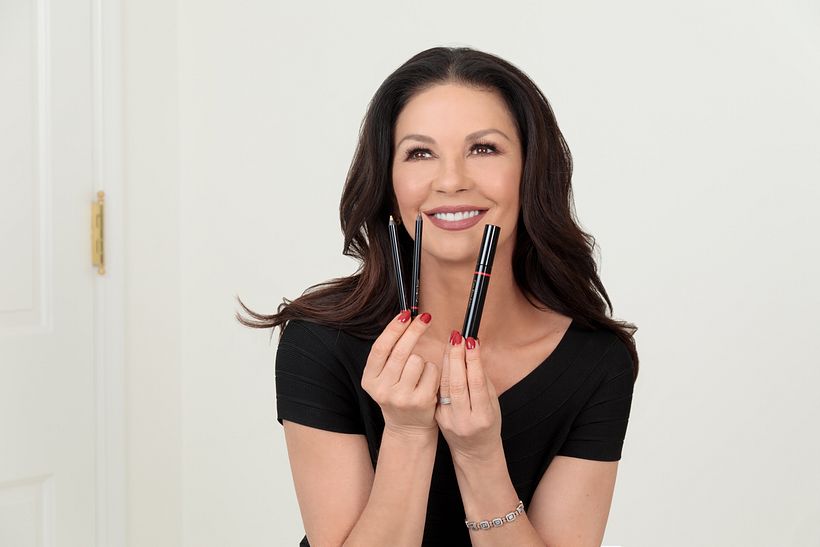 Retouching for Caza Zeta Jones 2