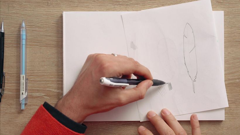 Desenhe um pouco para que a ponta fique mais fácil de usar