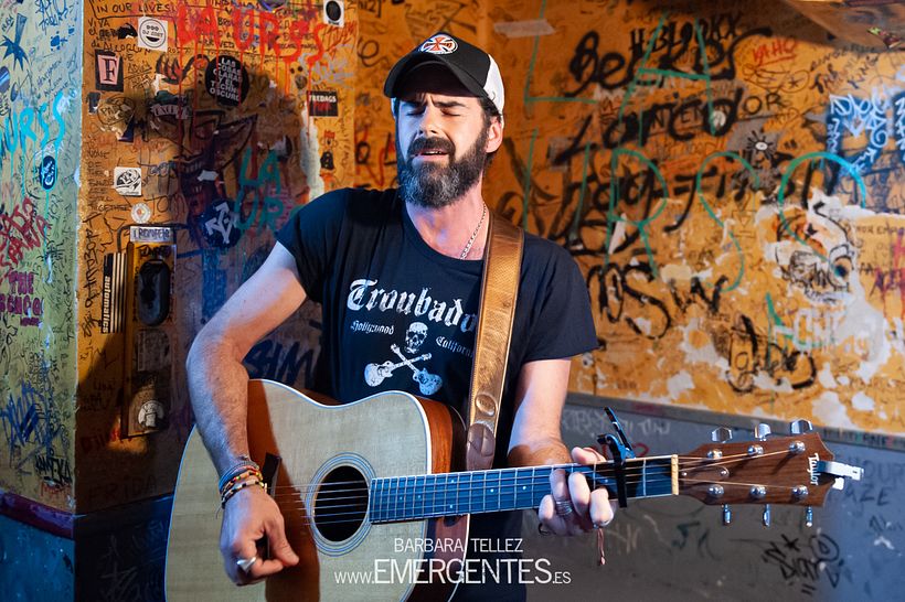 Tucho at Summer in the city (streaming from Sala El Sol): http://emergentes.es/luis-fercan-biutibambu-tucho-summer-city/