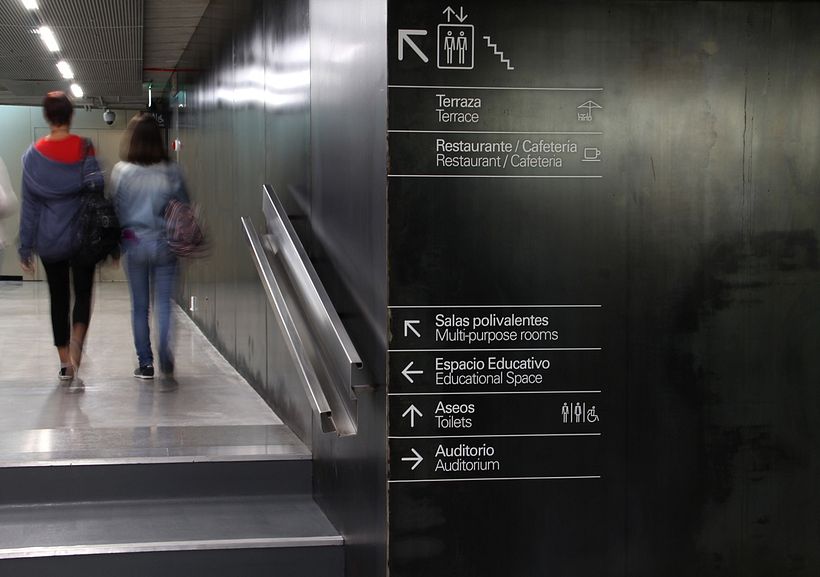 Caixaforum Sevilla / Señalética 4