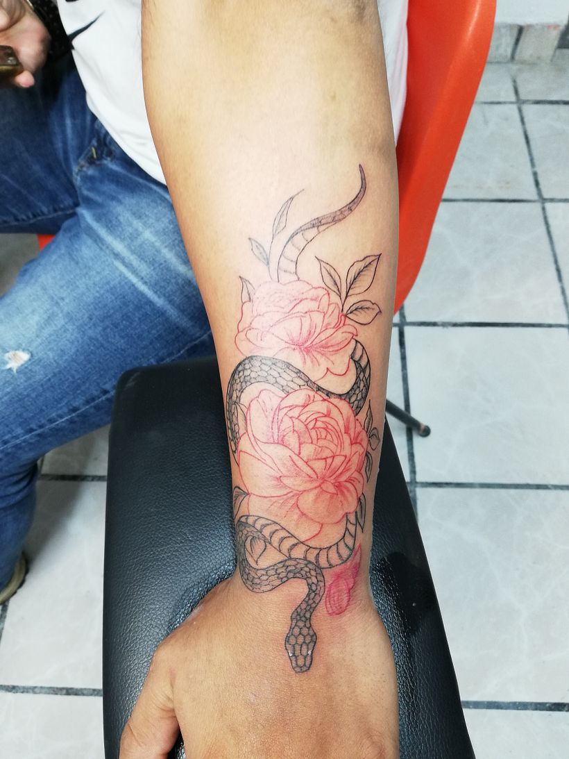 Es el primer tatuaje que me animo a realizar así de grande, siempre había intentado con cosas muy minimalistas.