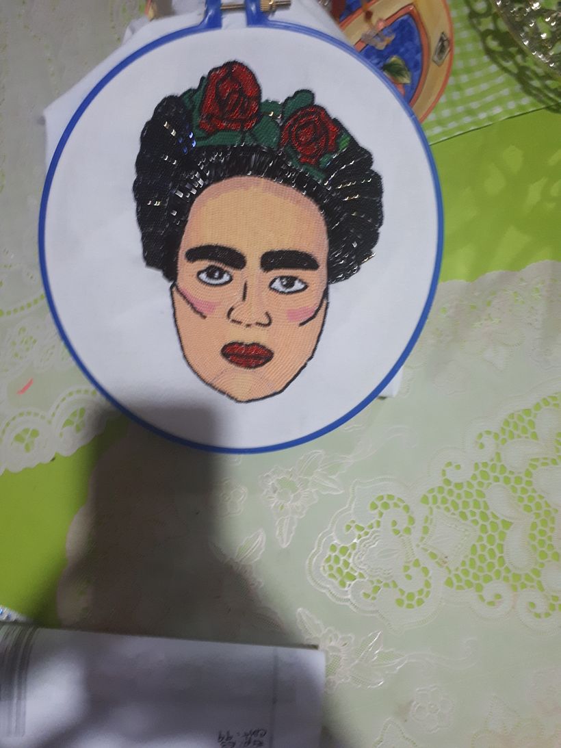 Mi Proyecto del curso: Retratos bordados en pedrería 0