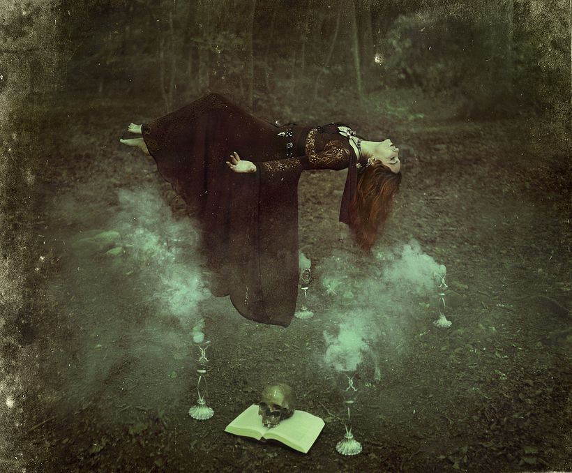 Model: Lady Morte from Trobar de Morte / Photography and edit by ArtDrómeda / Assistants: Duncan Trisquel & Carlos Pulido