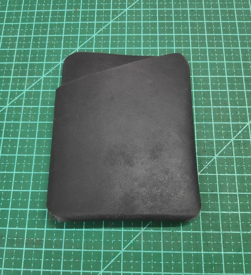 Meu Projeto: Modelo Slim - Feito com ou couro Cavalo Louco 1