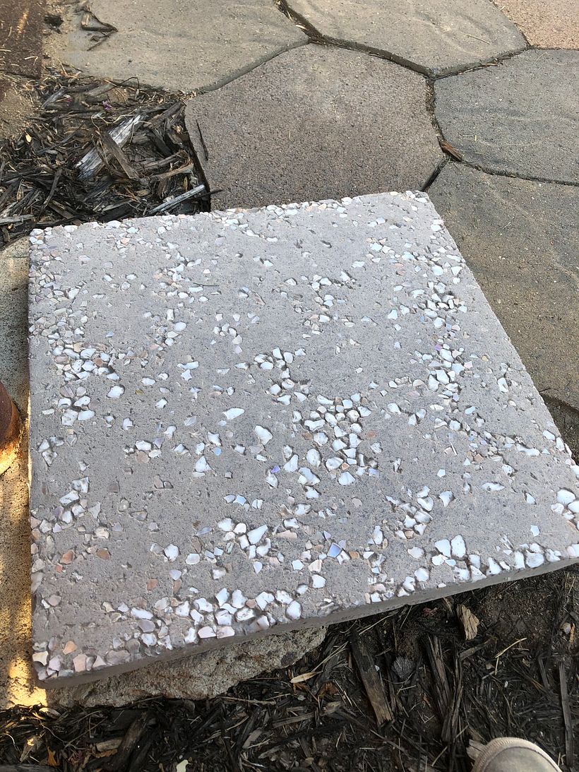 Detail of White Recycled Glass with Mother of Pearl Glass