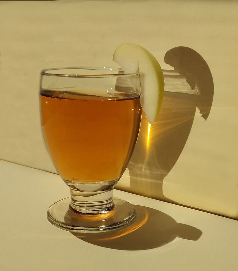 Rica bebida de jugo de manzana.