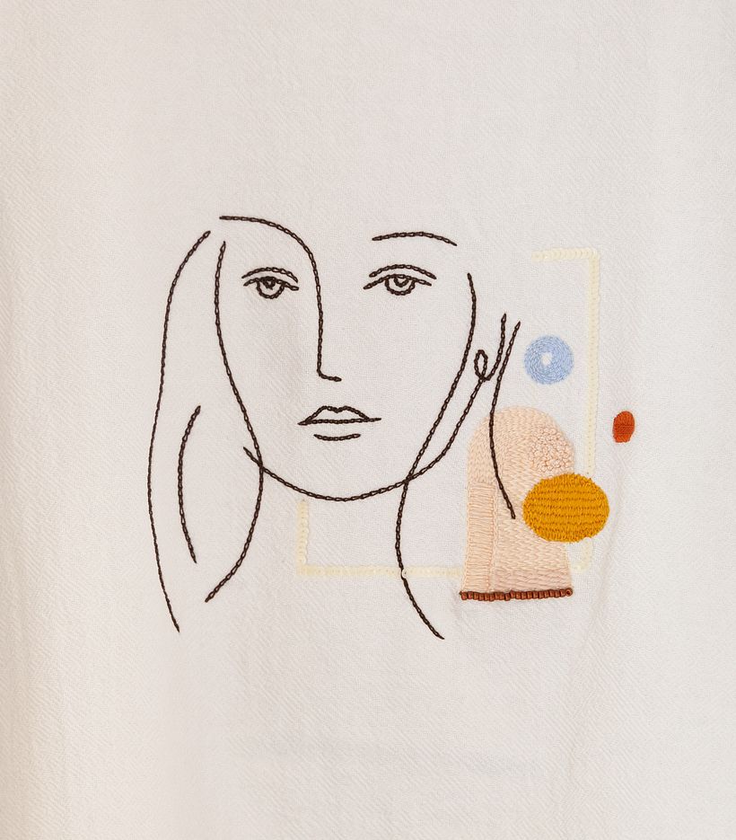 Retrato lineal más simplificado buscando el estilo de dibujo de Matisse o Picasso, estilo que utilizamos en Studio fi