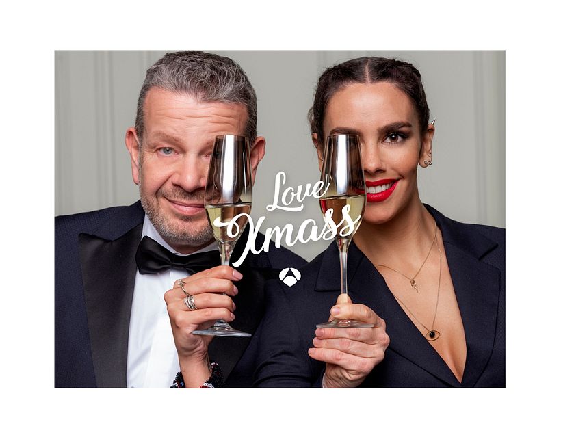 Retrato a Cristina Pedroche y  Alberto Chicote. ©Jeosm