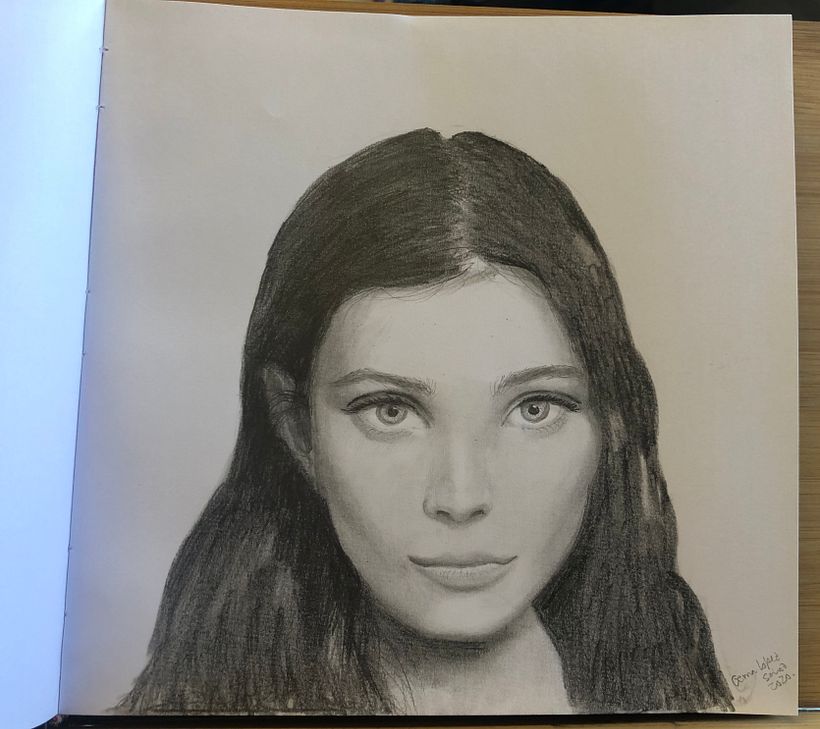 Mi Proyecto del curso: Retrato realista con lápiz de grafito 3