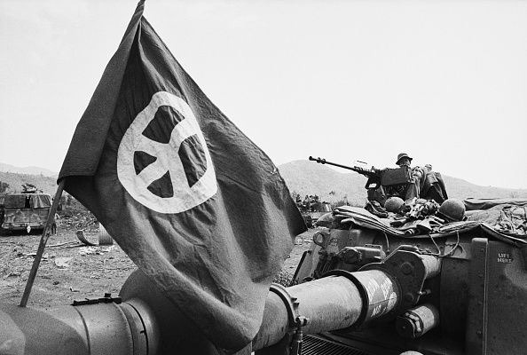 Por que o símbolo da paz são três linhas e um círculo? 14