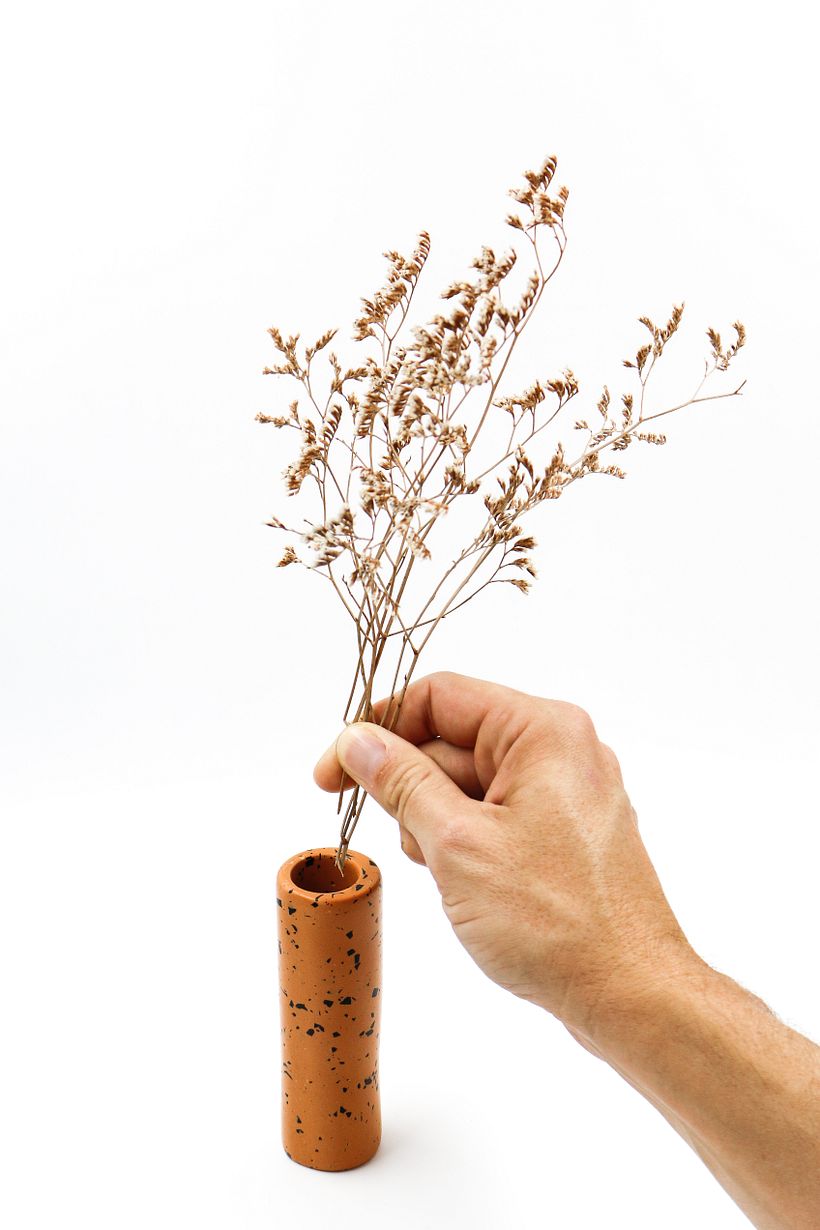 Vases · Jarrones y floreros 8