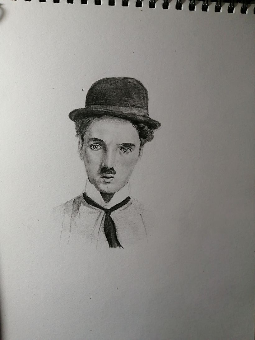 Mi Proyecto del curso: Retrato realista con lápiz de grafito/Chaplin 3