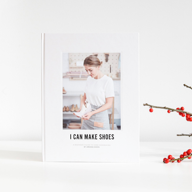 I Can Make Shoes - The Book 1